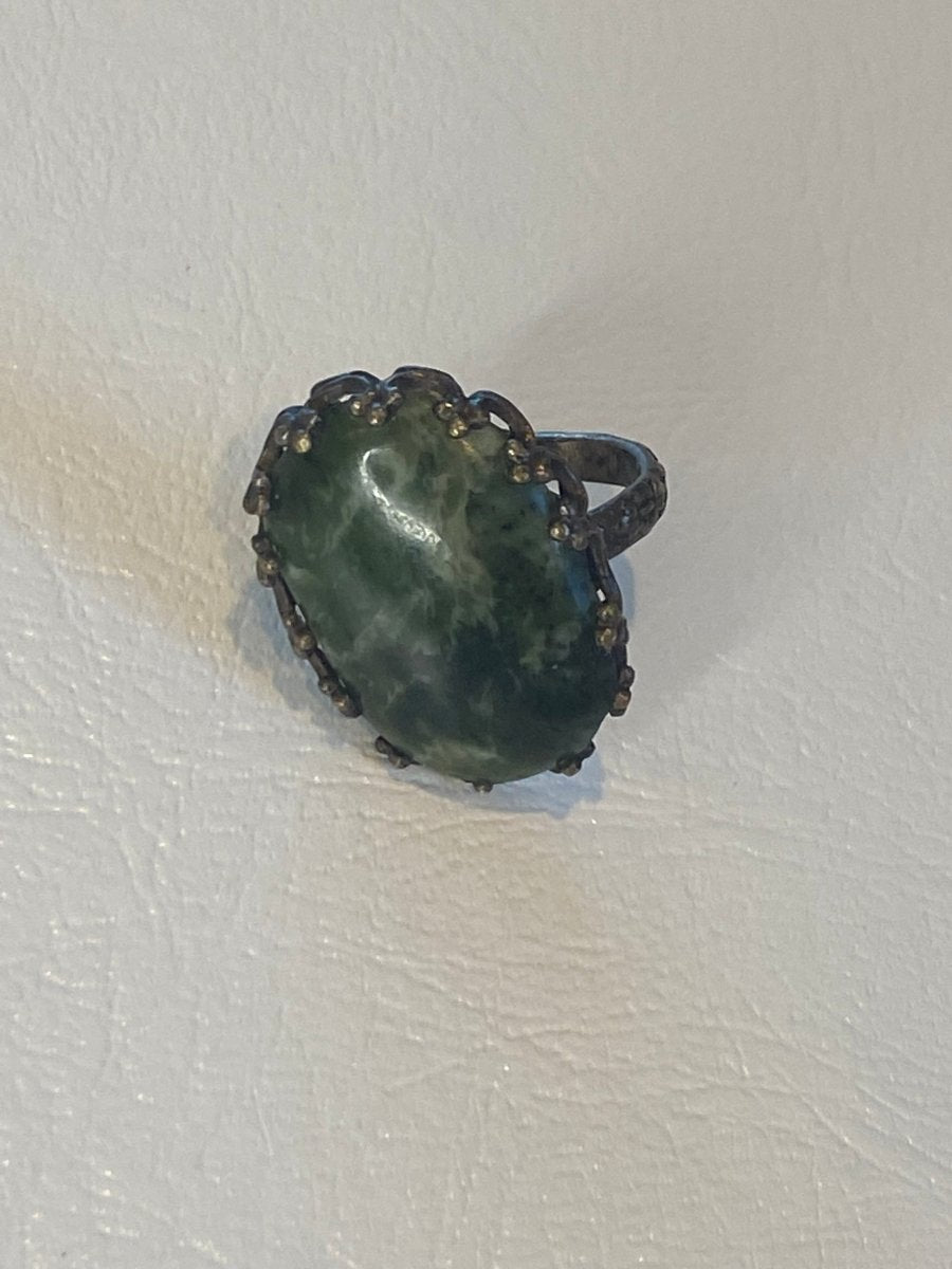 Green hand polished stone ring - Herbal RocksGreen hand polished stone ringRingsHerbal RocksHerbal RocksGreen hand polished stone ring