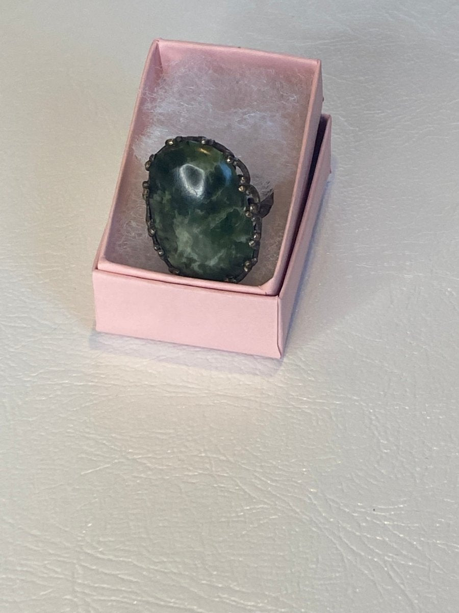 Green hand polished stone ring - Herbal RocksGreen hand polished stone ringRingsHerbal RocksHerbal RocksGreen hand polished stone ring