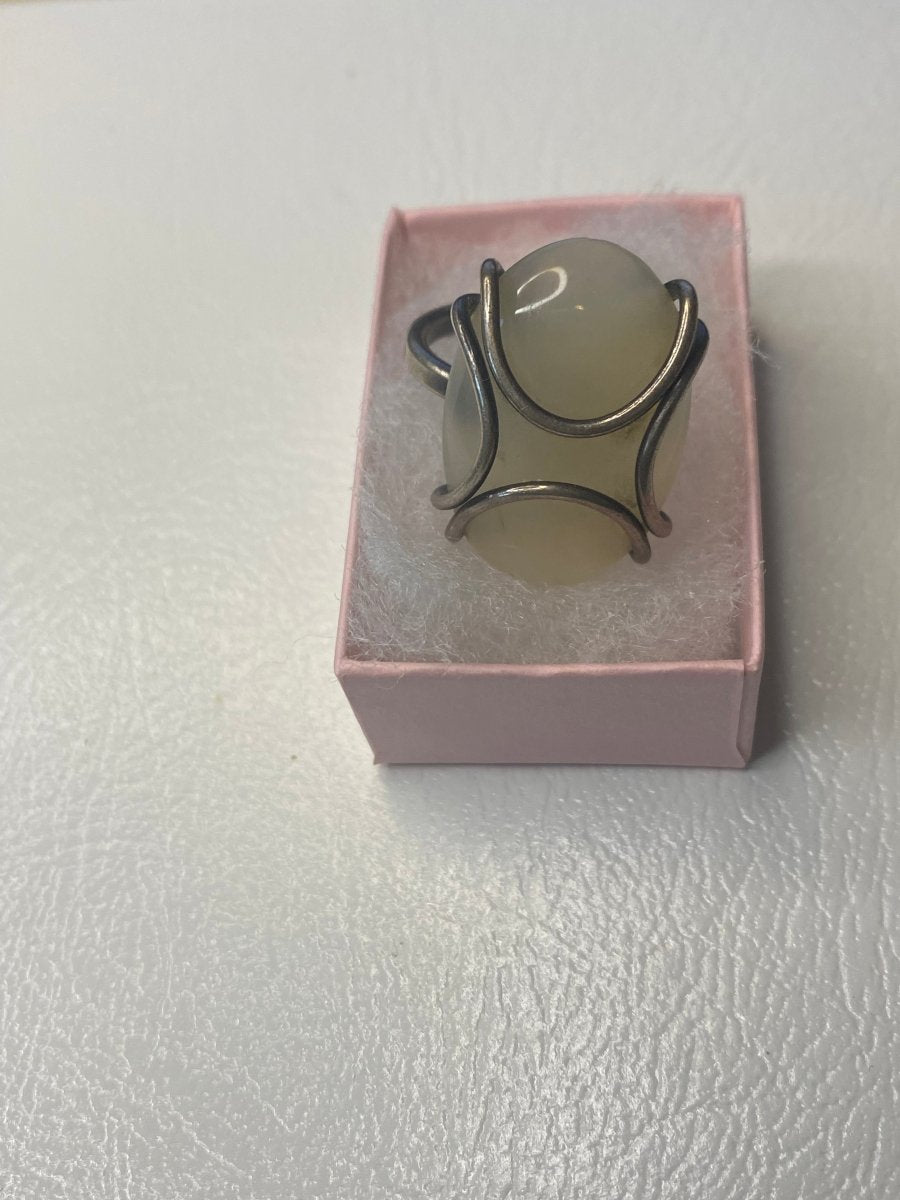 White calcite hand polished ring - Herbal RocksWhite calcite hand polished ringRingsHerbal RocksHerbal RocksWhite calcite hand polished ring